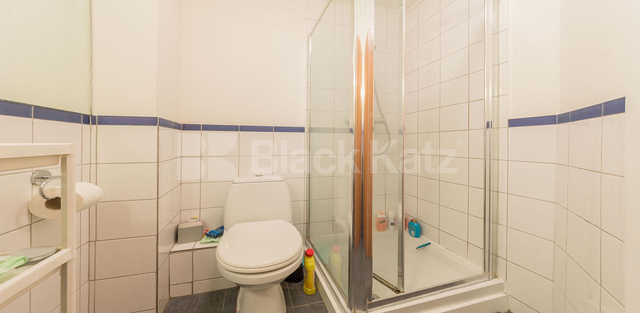 			New Instruction , 2 Bedroom, 1 bath, 1 reception Flat			 Aran Mews, Barnsbury Grove, ISLINGTON-BARNSBURY